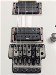 IBANEZ RG SERIES 2007 WHITE RH Solid Body RGT42DX W/ Case